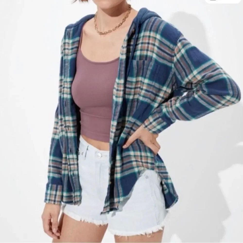 American Eagle Plaid Flannel Hooded Button Up Shirt Blue Pink